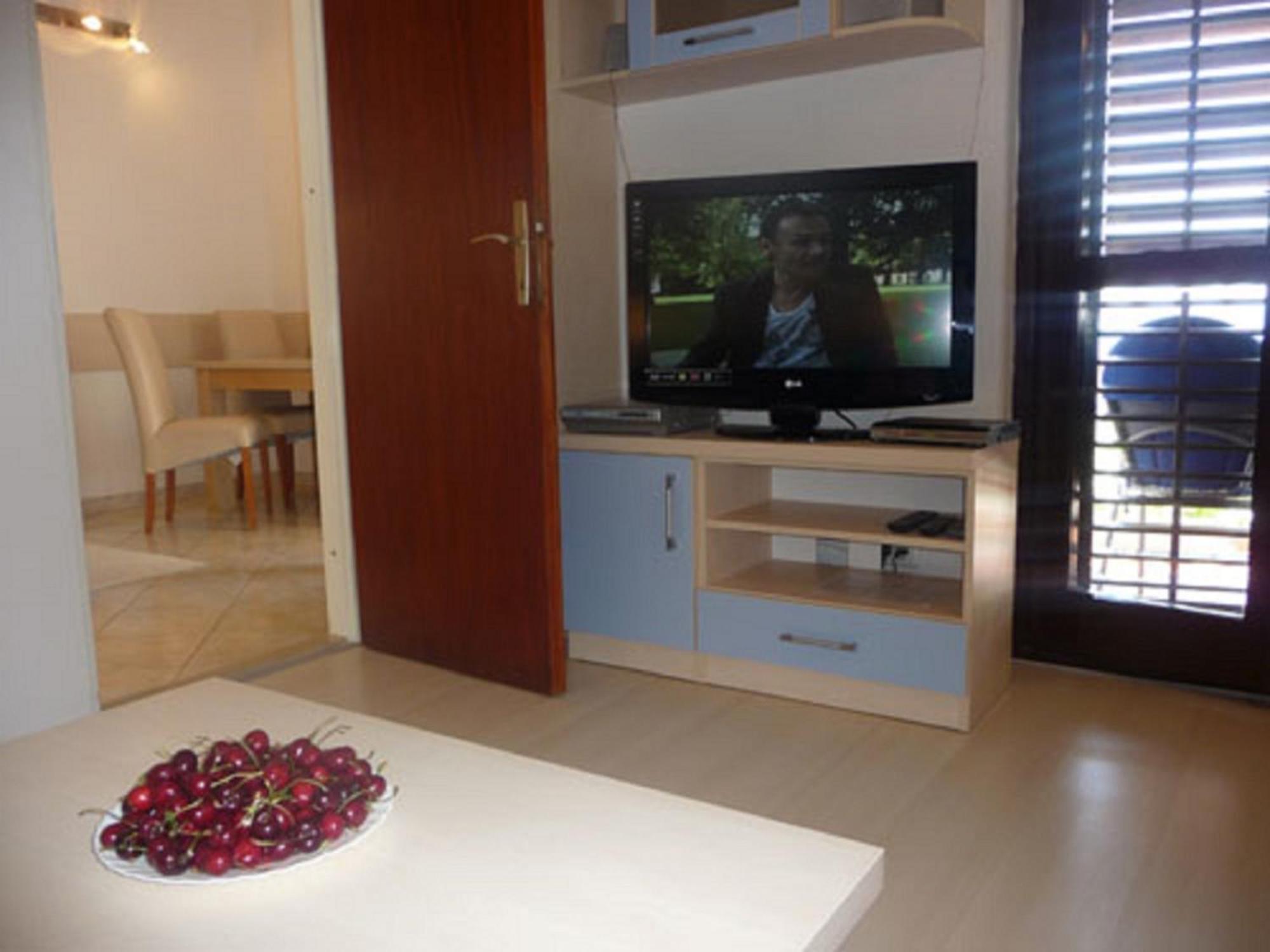 Apartments Lavica Podstrana Cameră foto
